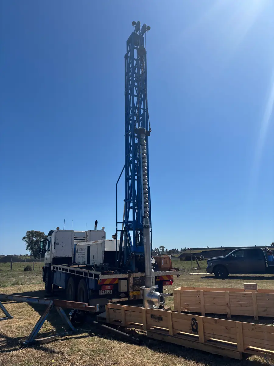 Lifting gear in action